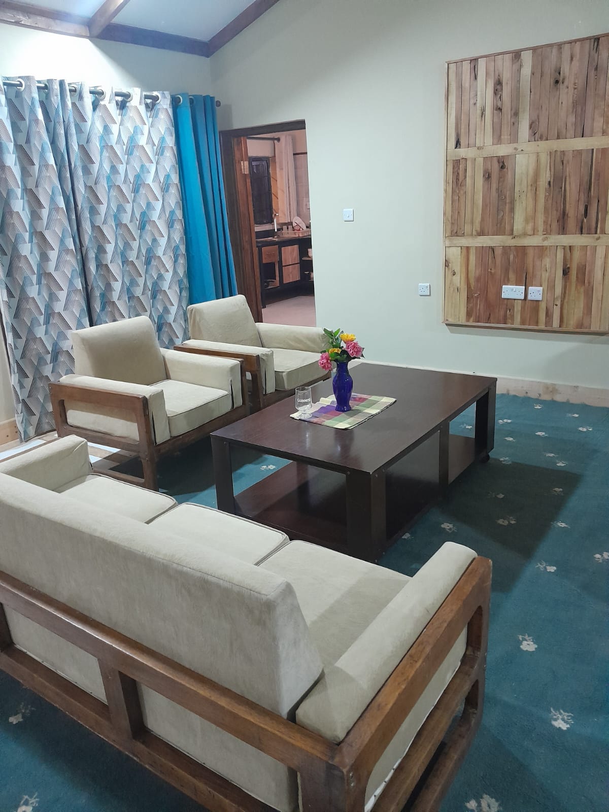 AirBnB Chrystal Milimani Nanyuki
