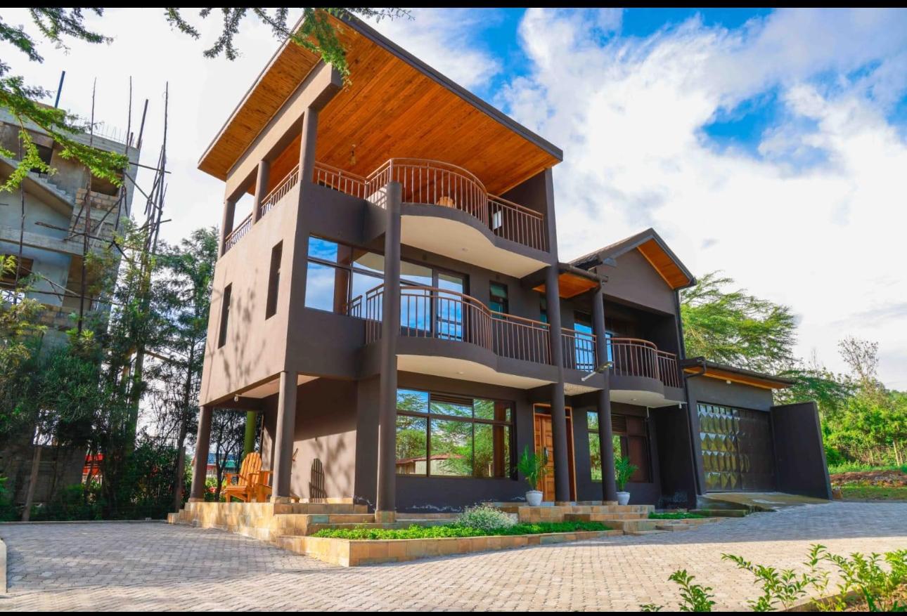 3Bedroom furnished mansion for sale Elementaita