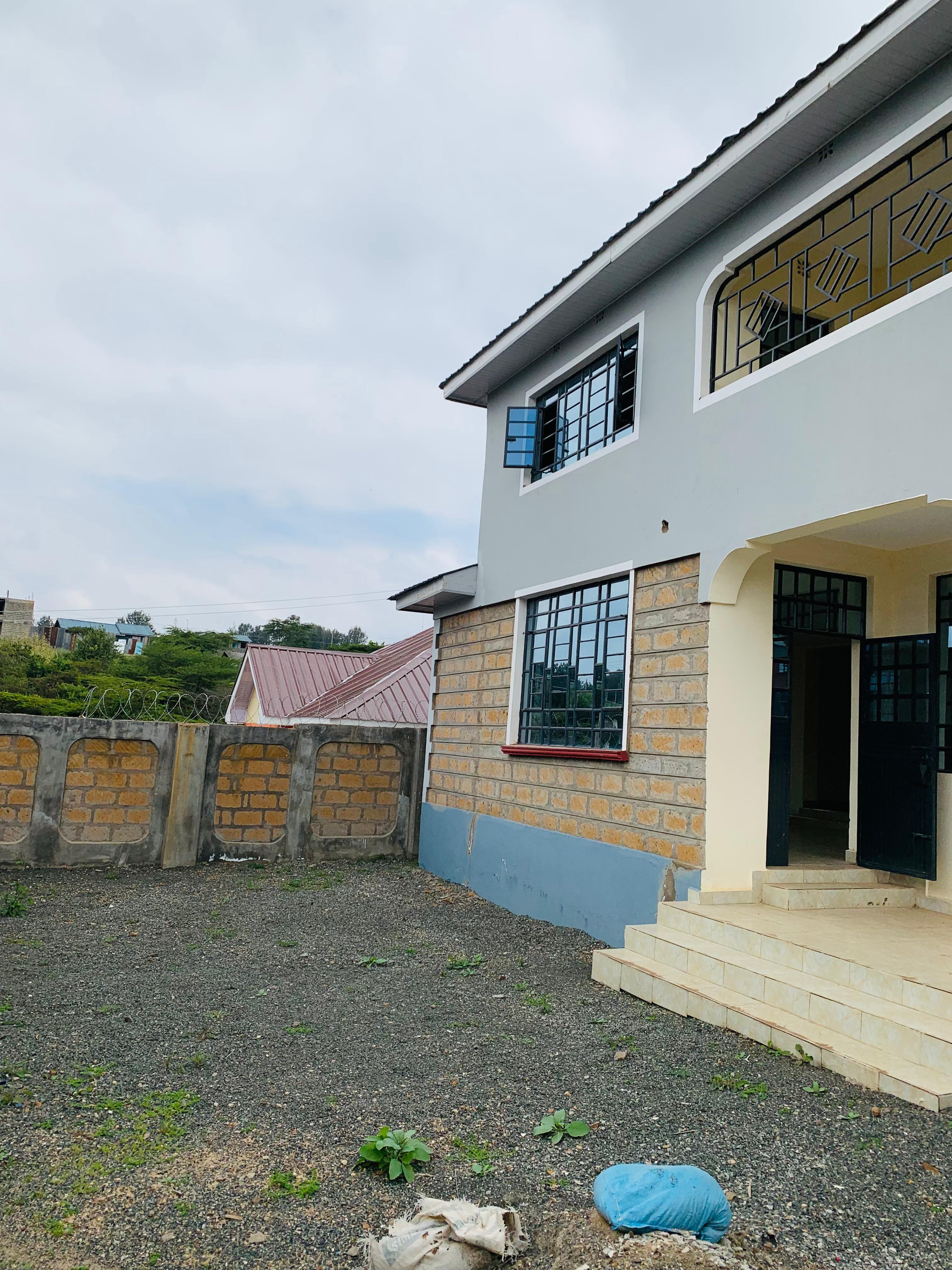 5 Bedroom Mansionatte Rongai