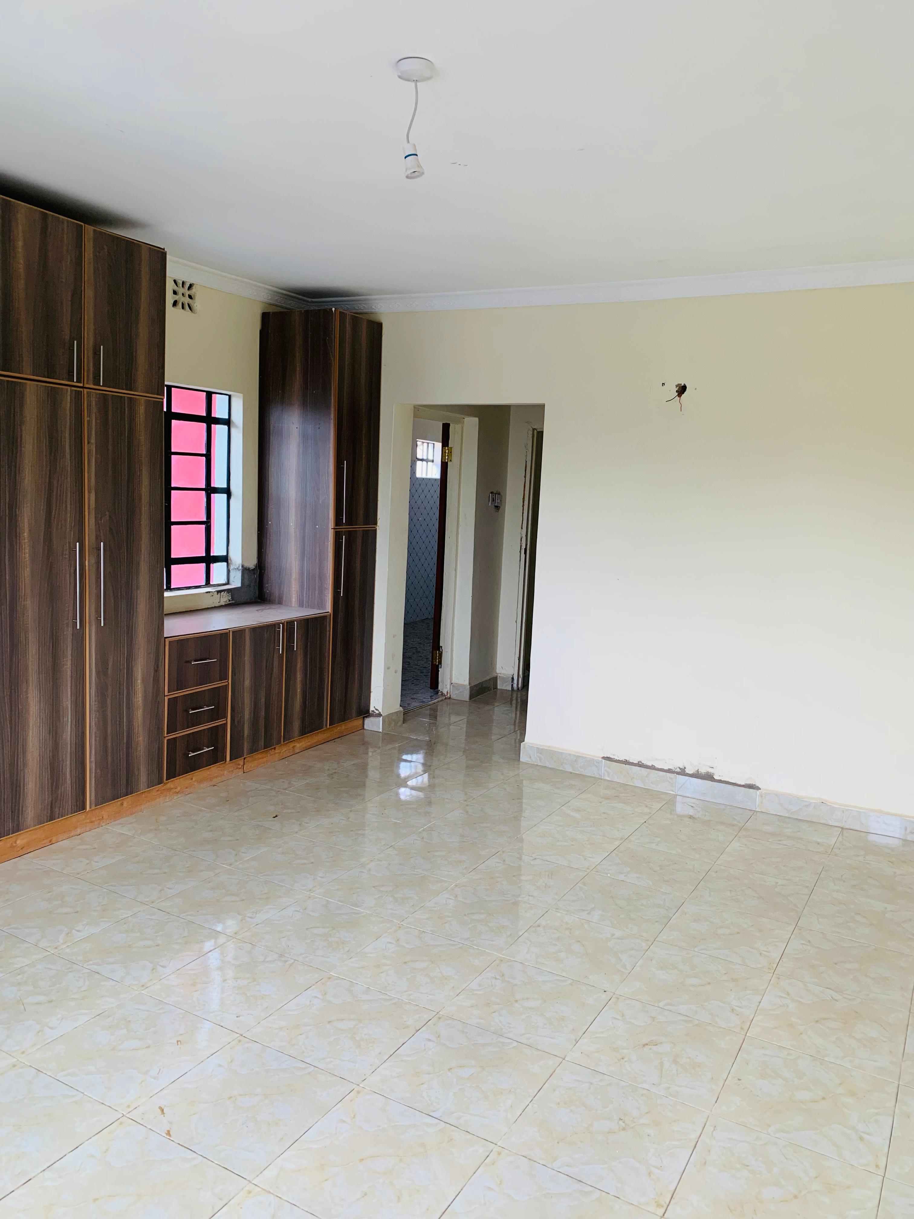 5 Bedroom Mansionatte Rongai