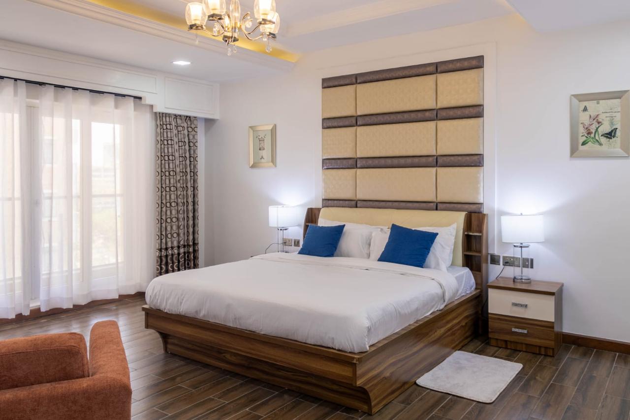 3 Bedroom Modern Apartment