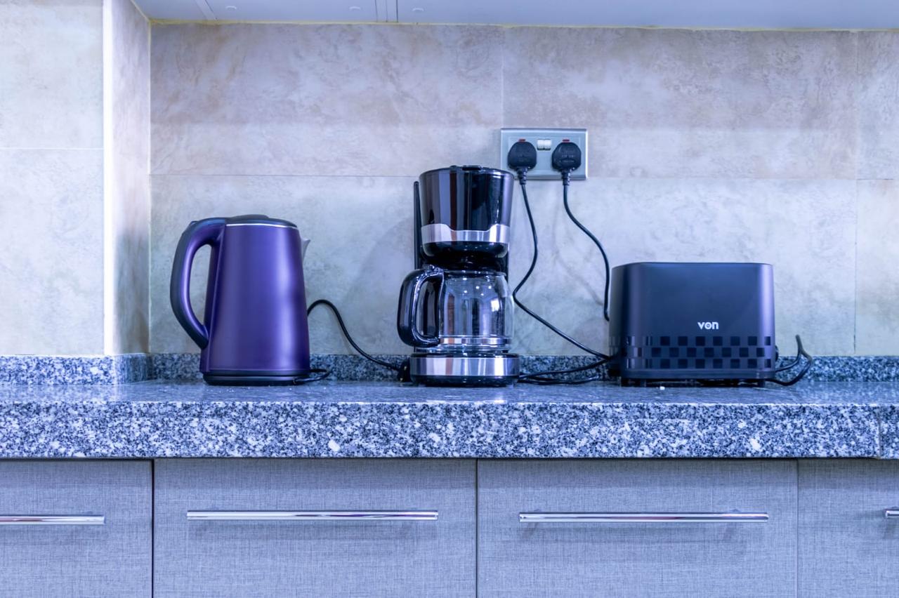 3 Bedroom Modern Apartment